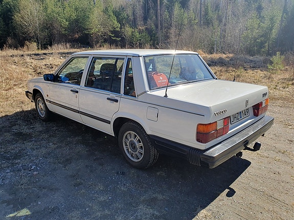 Volvo 740 5 of 6