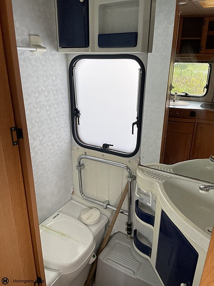 Adria Unica B 562UL 7 of 7