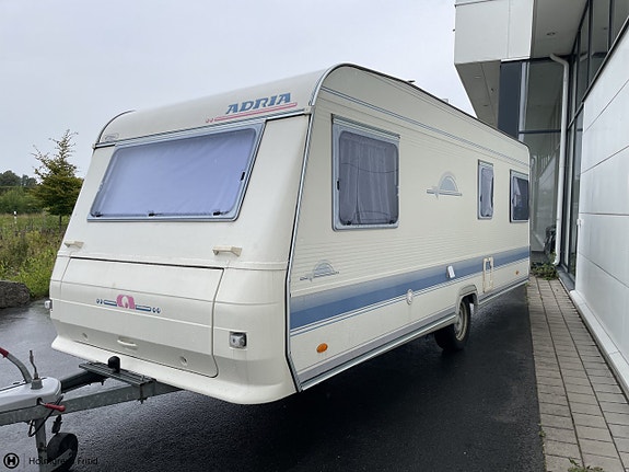 Adria Unica B 562UL 3 of 7