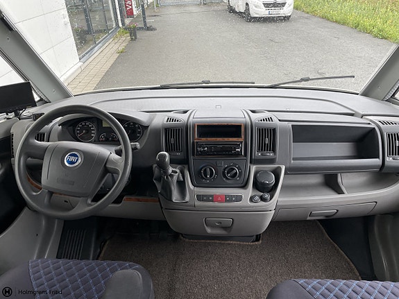 Bürstner I 695 4 of 12