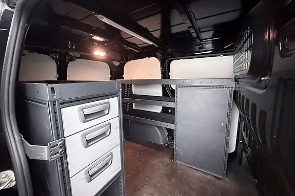 Nissan e-NV200 13 of 28