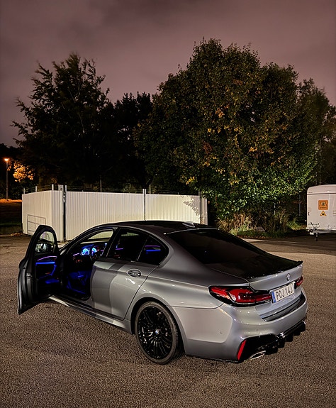 BMW 520d 2 of 16