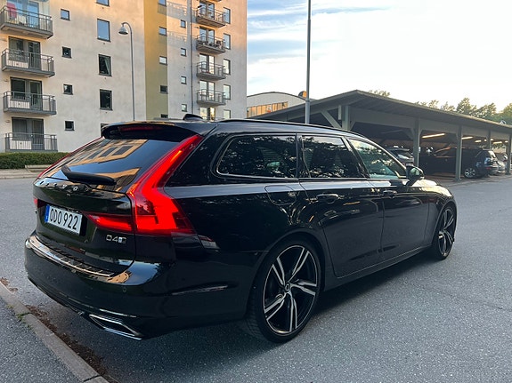 Volvo V90 3 of 12
