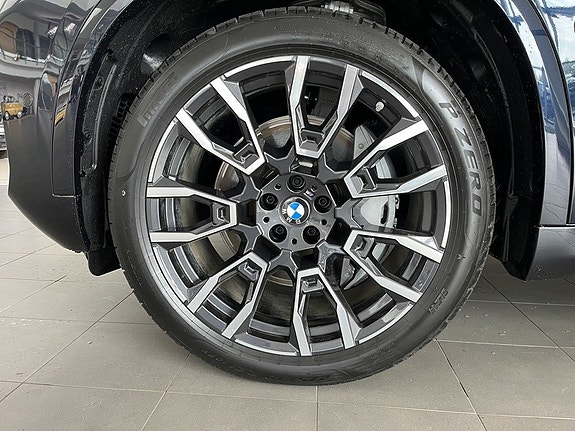 BMW X5 4 of 17