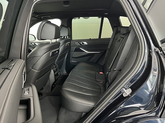 BMW X5 13 of 17