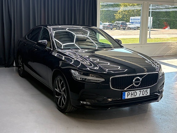 Volvo S90 14 of 14