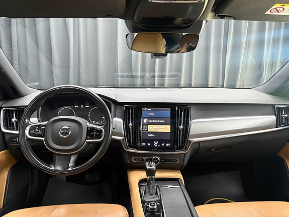 Volvo S90 9 of 14