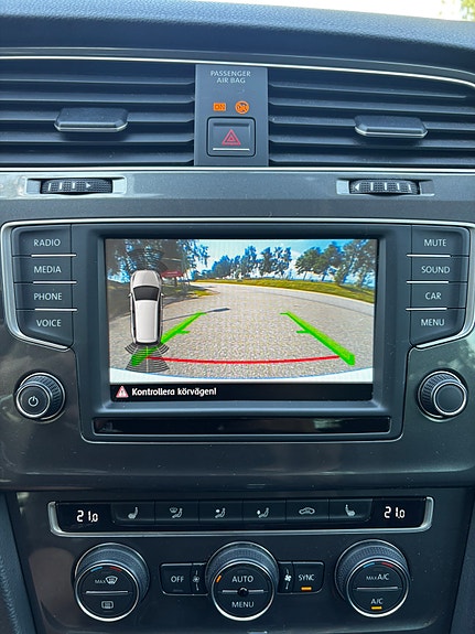 Volkswagen Golf Alltrack 11 of 16