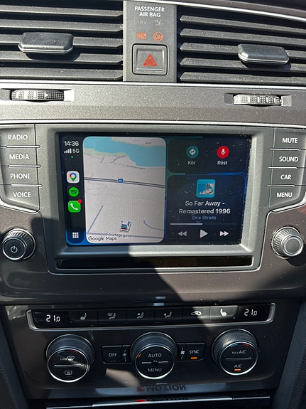 Volkswagen Golf Alltrack 12 of 16