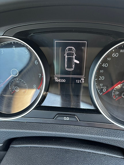 Volkswagen Golf Alltrack 14 of 16