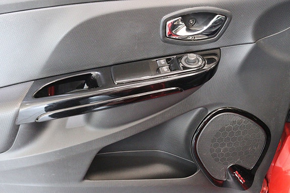 Renault Clio 15 of 18