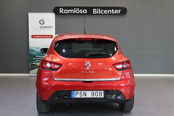 Renault Clio 9 of 18