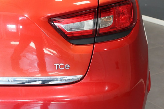Renault Clio 10 of 18