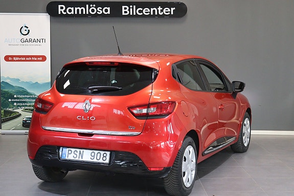 Renault Clio 8 of 18