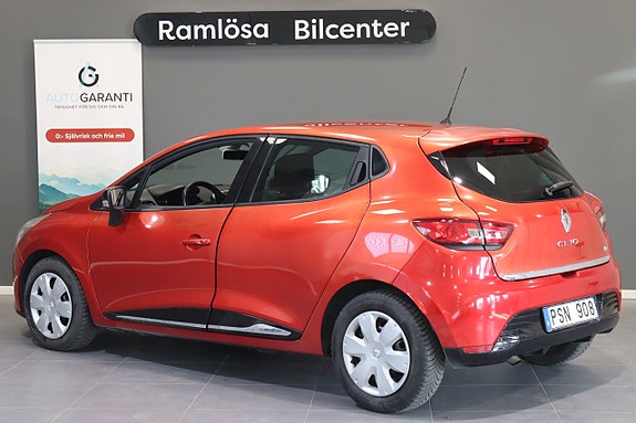 Renault Clio 11 of 18