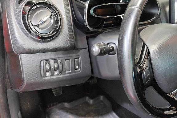 Renault Clio 16 of 18