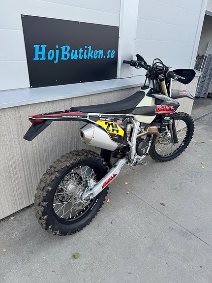 Triumph TF250-E 3 of 6