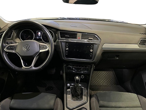 Volkswagen Tiguan 8 of 13