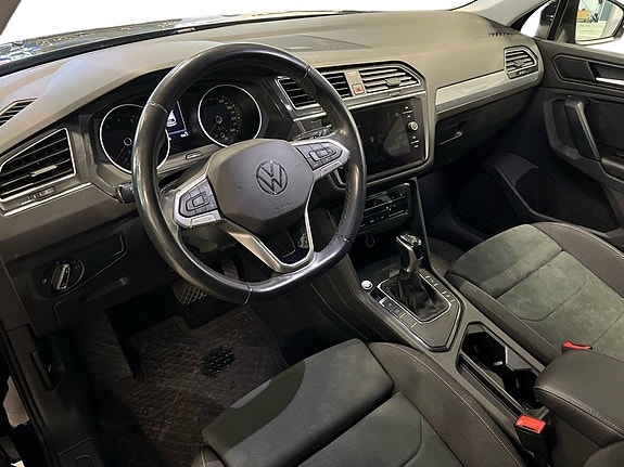 Volkswagen Tiguan 5 of 13