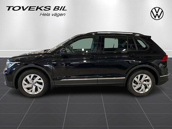 Volkswagen Tiguan 2 of 13