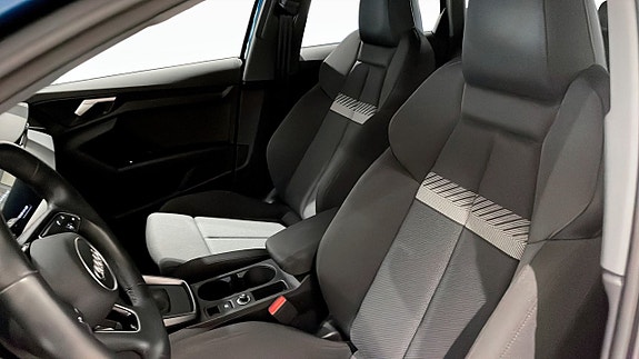 Audi A3 8 of 12