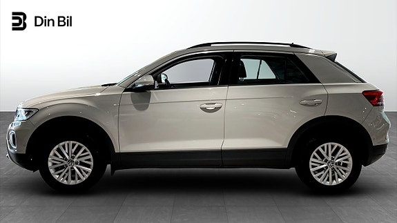 Volkswagen T-Roc 2 of 12