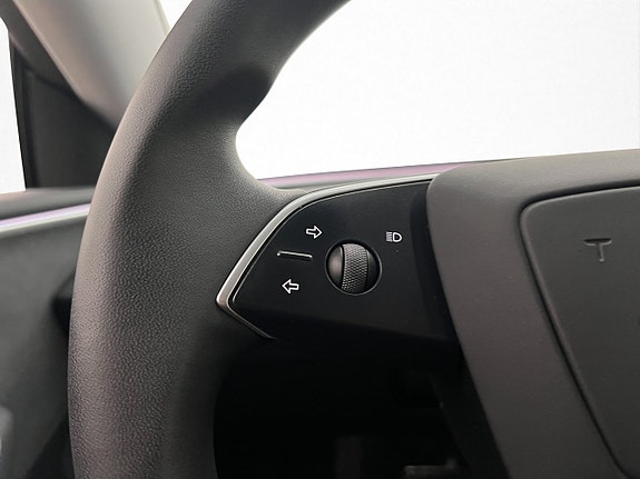 Tesla Model 3 28 of 30