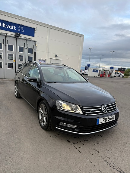 Volkswagen Passat 2 of 6