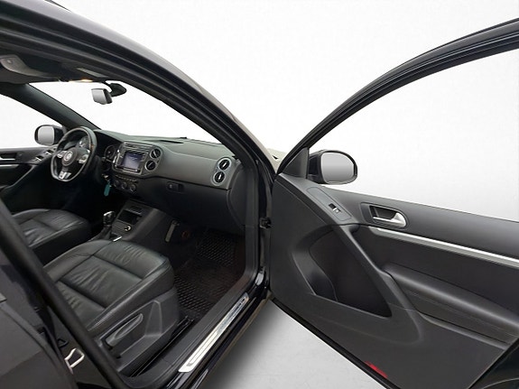 Volkswagen Tiguan 25 of 30