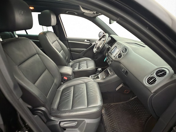 Volkswagen Tiguan 12 of 30