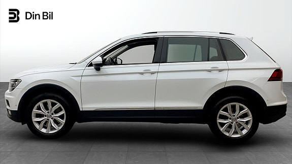 Volkswagen Tiguan 2 of 12