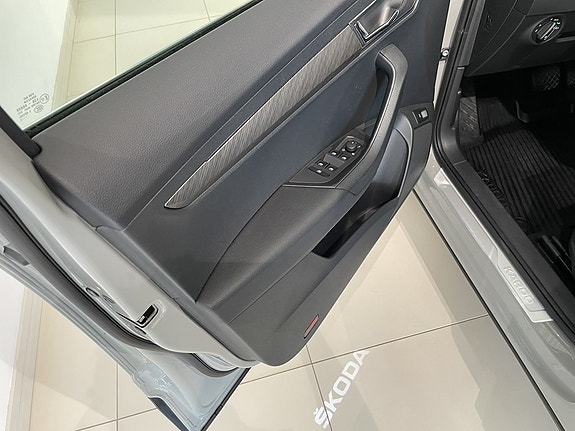 Skoda Karoq 18 of 27