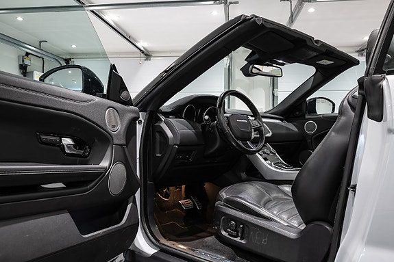 Land Rover Range Rover Evoque 9 of 21
