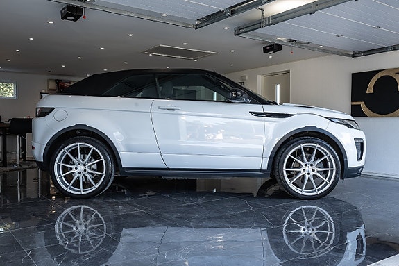 Land Rover Range Rover Evoque 3 of 21