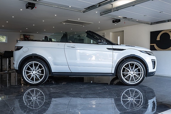 Land Rover Range Rover Evoque 4 of 21