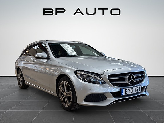 Mercedes-Benz C180 2 of 20