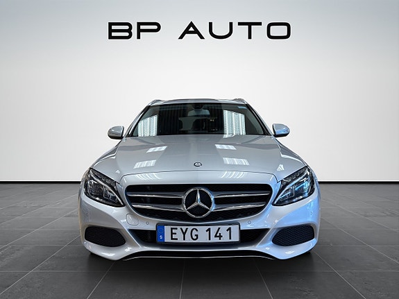 Mercedes-Benz C180 3 of 20