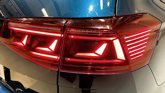 Volkswagen Passat Alltrack 15 of 22