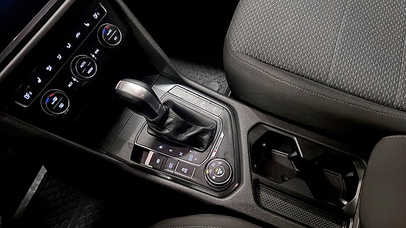 Volkswagen Tiguan Allspace 18 of 30