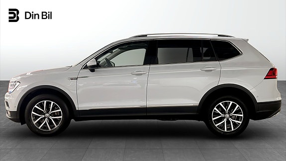 Volkswagen Tiguan Allspace 2 of 30