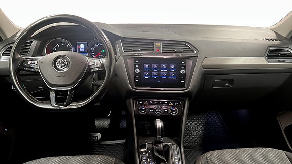 Volkswagen Tiguan Allspace 10 of 30