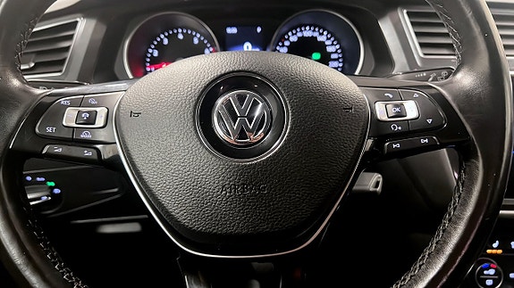 Volkswagen Tiguan Allspace 19 of 30