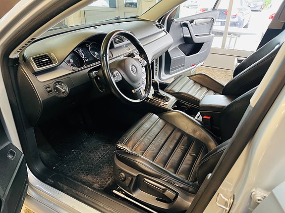 Volkswagen Passat 9 of 21