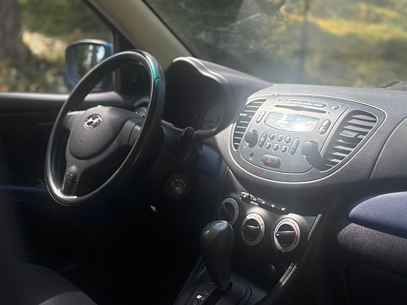 Hyundai i10 10 of 13
