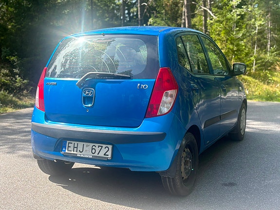 Hyundai i10 7 of 13