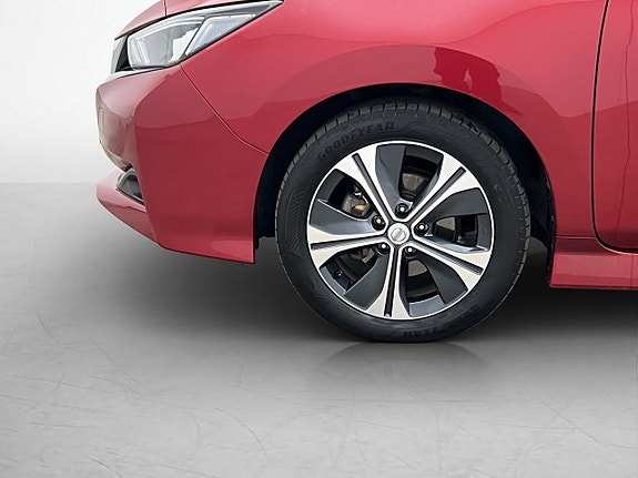 Nissan Leaf 26 of 29