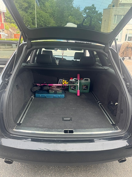 Audi A6 4 of 11