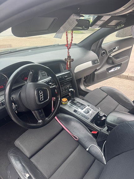 Audi A6 2 of 11