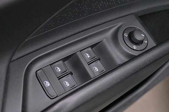 Skoda Enyaq 11 of 27
