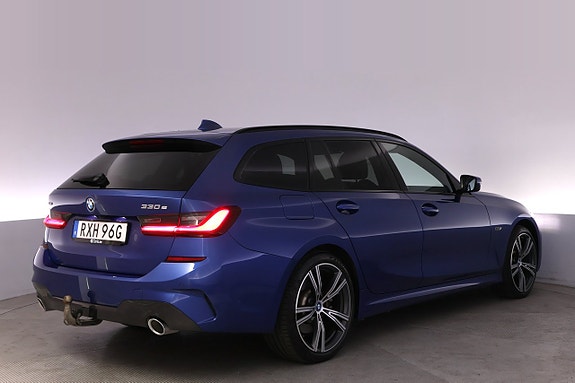 BMW 330e 5 of 27